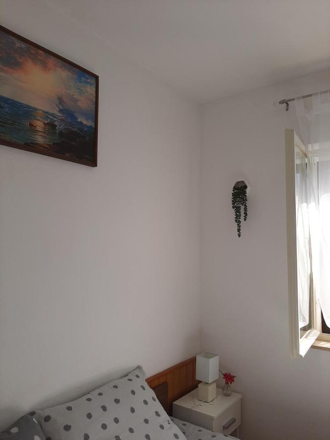 Giovanna - Spacious Lovely Apartment Supetar Kültér fotó