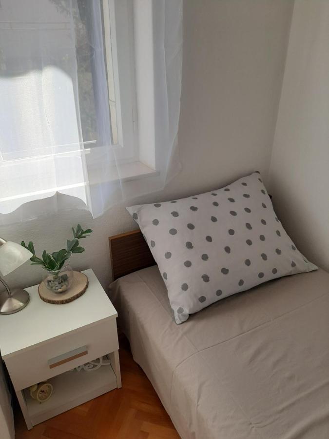 Giovanna - Spacious Lovely Apartment Supetar Kültér fotó