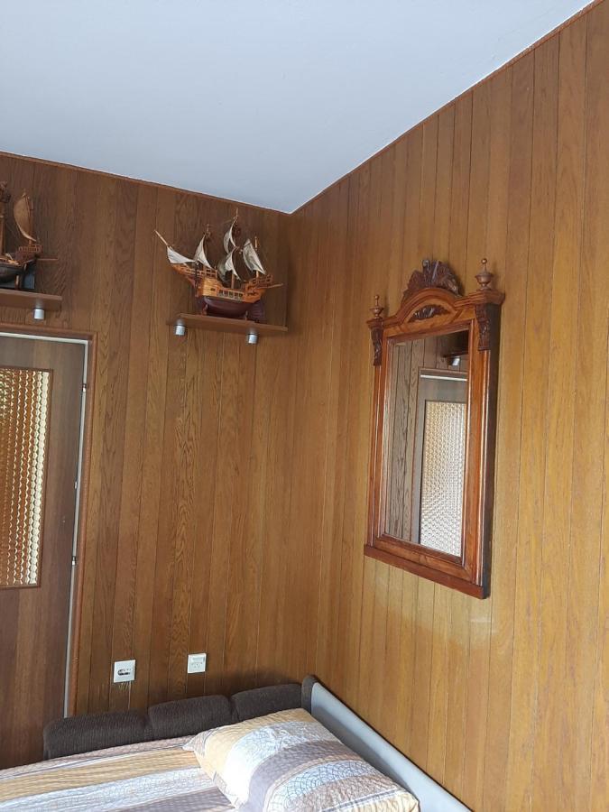 Giovanna - Spacious Lovely Apartment Supetar Kültér fotó